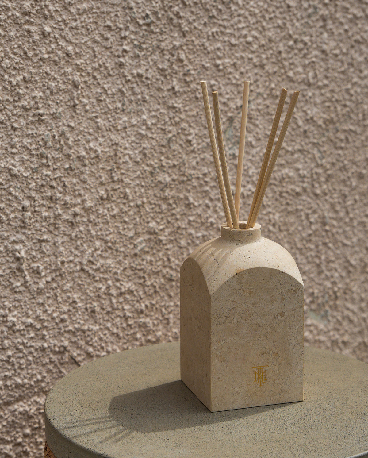 TRIBAL OUD REED DIFFUSER – MONTROI